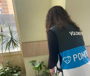 VOLONTIRANJE U UDRUŽENJU „POMOZI.BA“